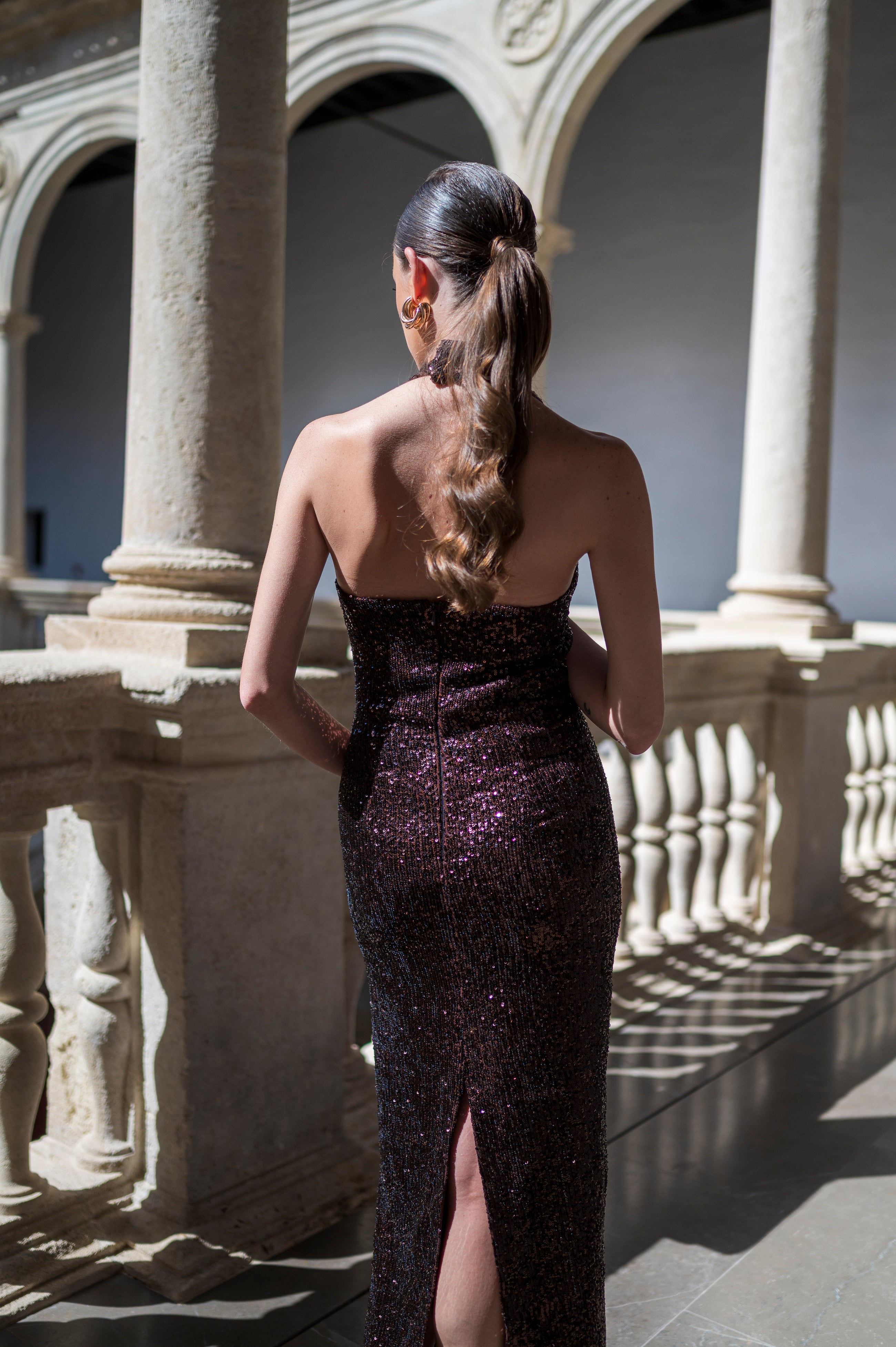 Vestido Belinda flor - largo lentejuelas marrón